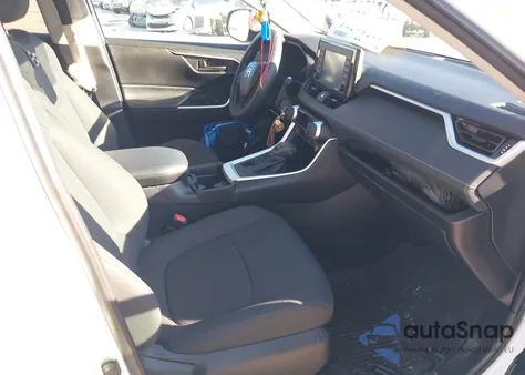 2021 Toyota Rav4 Le z USA, uszkodzony, nr VIN 2T3G1RFV7MC153092